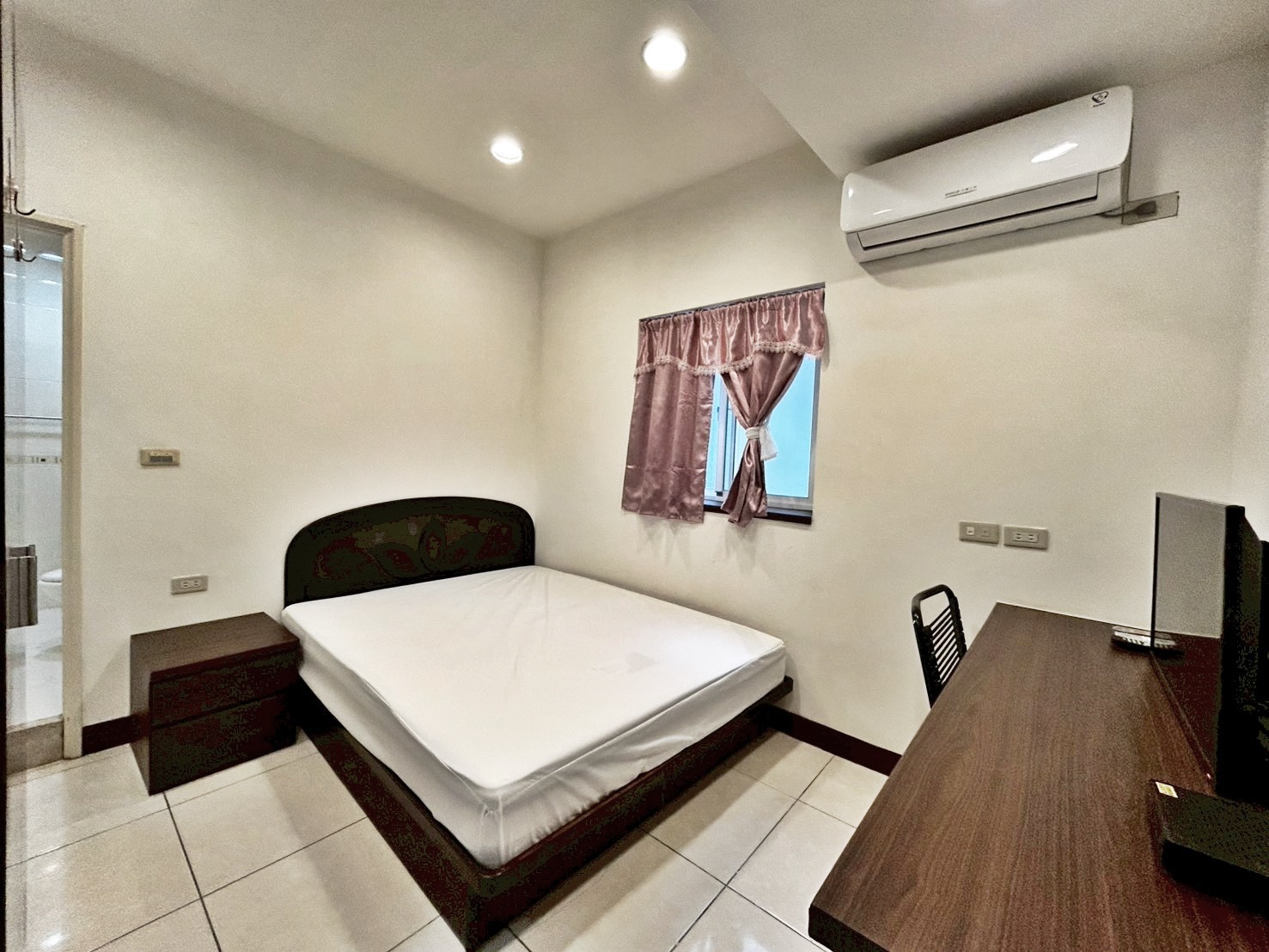 淡水區｜捷運英專商圈｜機能精美套房