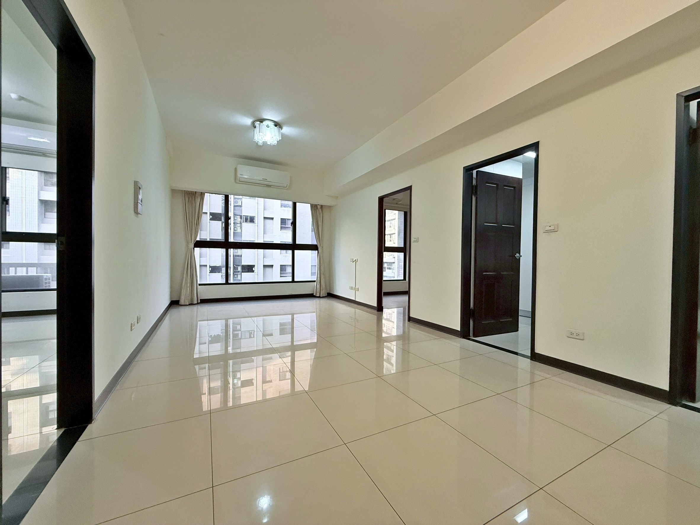 淡水區｜捷運悅境｜貓咪機能三房車｜社會住宅