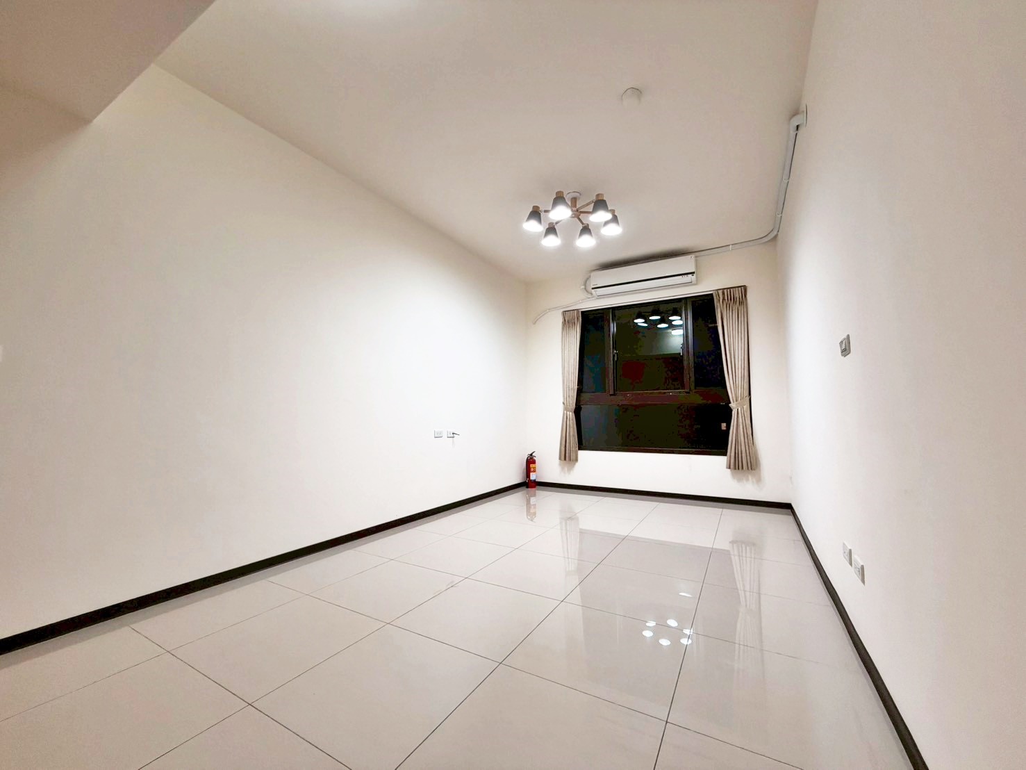 淡水區｜樂活綻｜靜巷舒心機能宅｜社會住宅