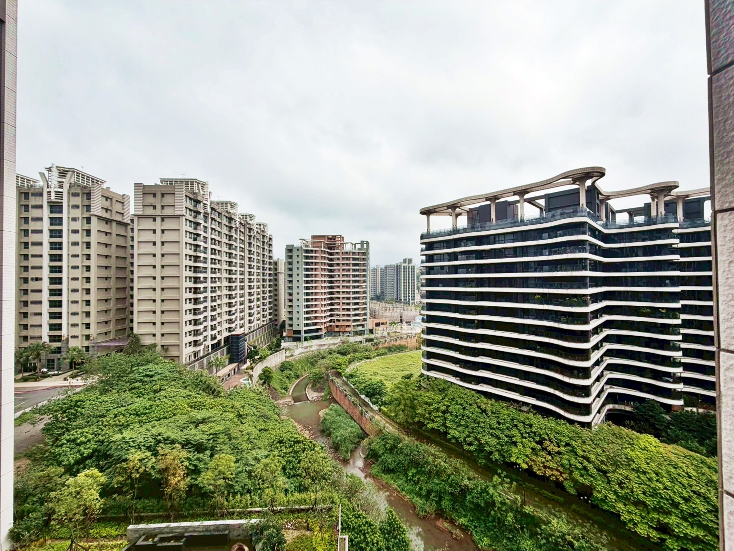 淡水區｜鴻灃青｜全新靜巷舒心二房車｜社會住宅